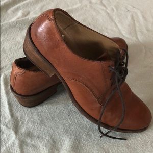 Frye Carson Oxfords